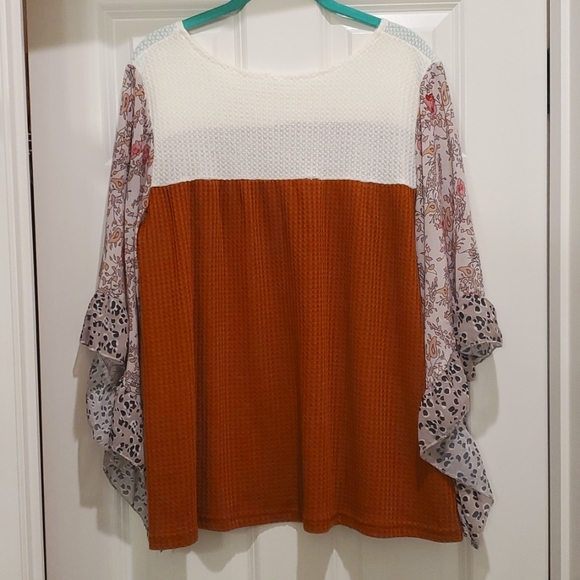 Tops - Floral and leopard waffle knit top